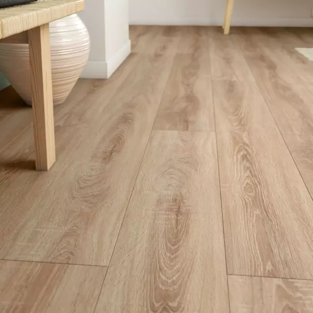 Ламинат Artens Сосна Канадская 33 класс толщина 8 мм с фаской 1.99 м² — изображение 7