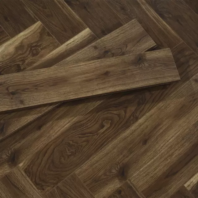Ламинат Lamiwood Chester Дуб Кембридж 34 класс толщина 12 мм с фаской 1.47 м², цена за упаковку — изображение 5